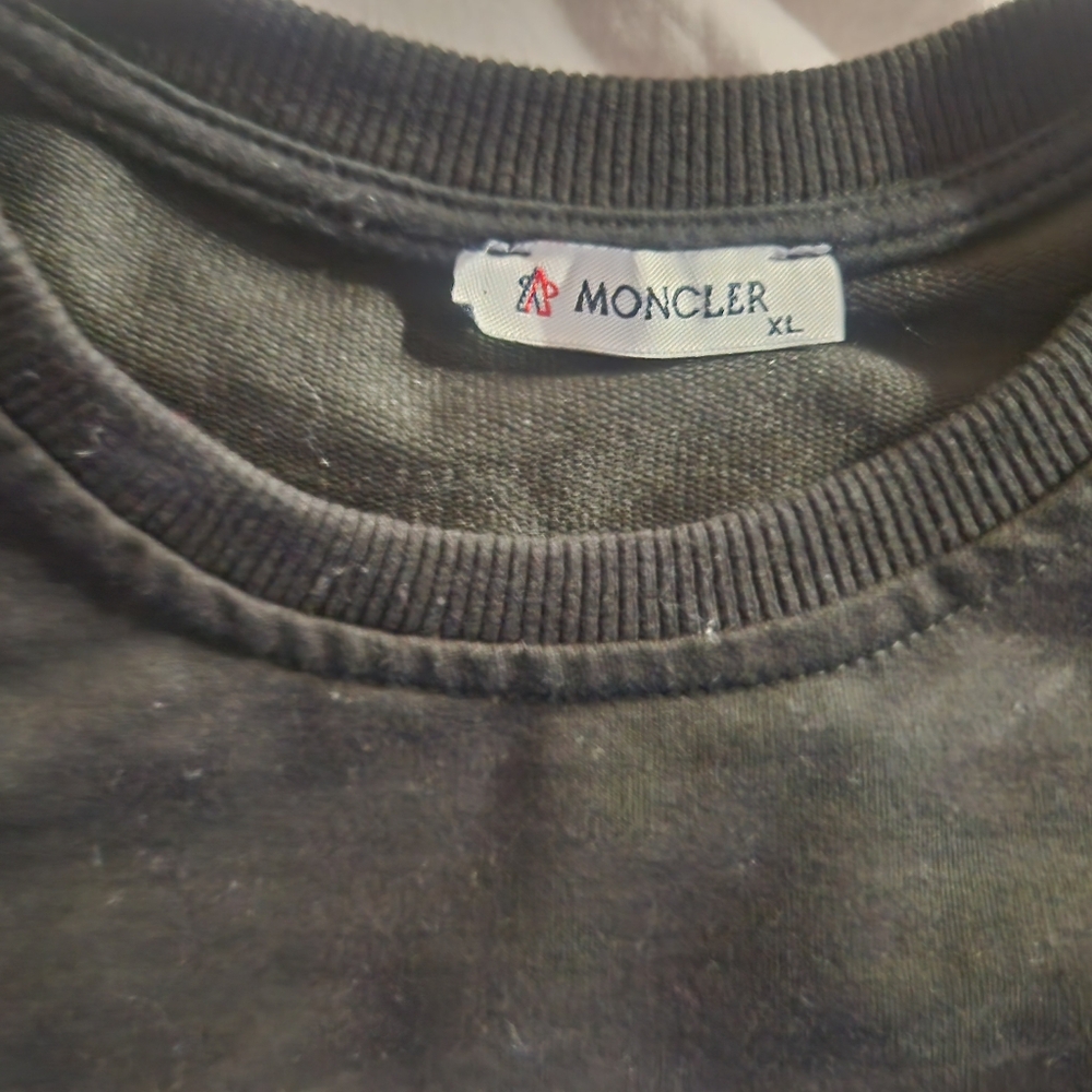 Moncler Black Logo Crew Neck Sweater Size Xl - Picture 7 of 7